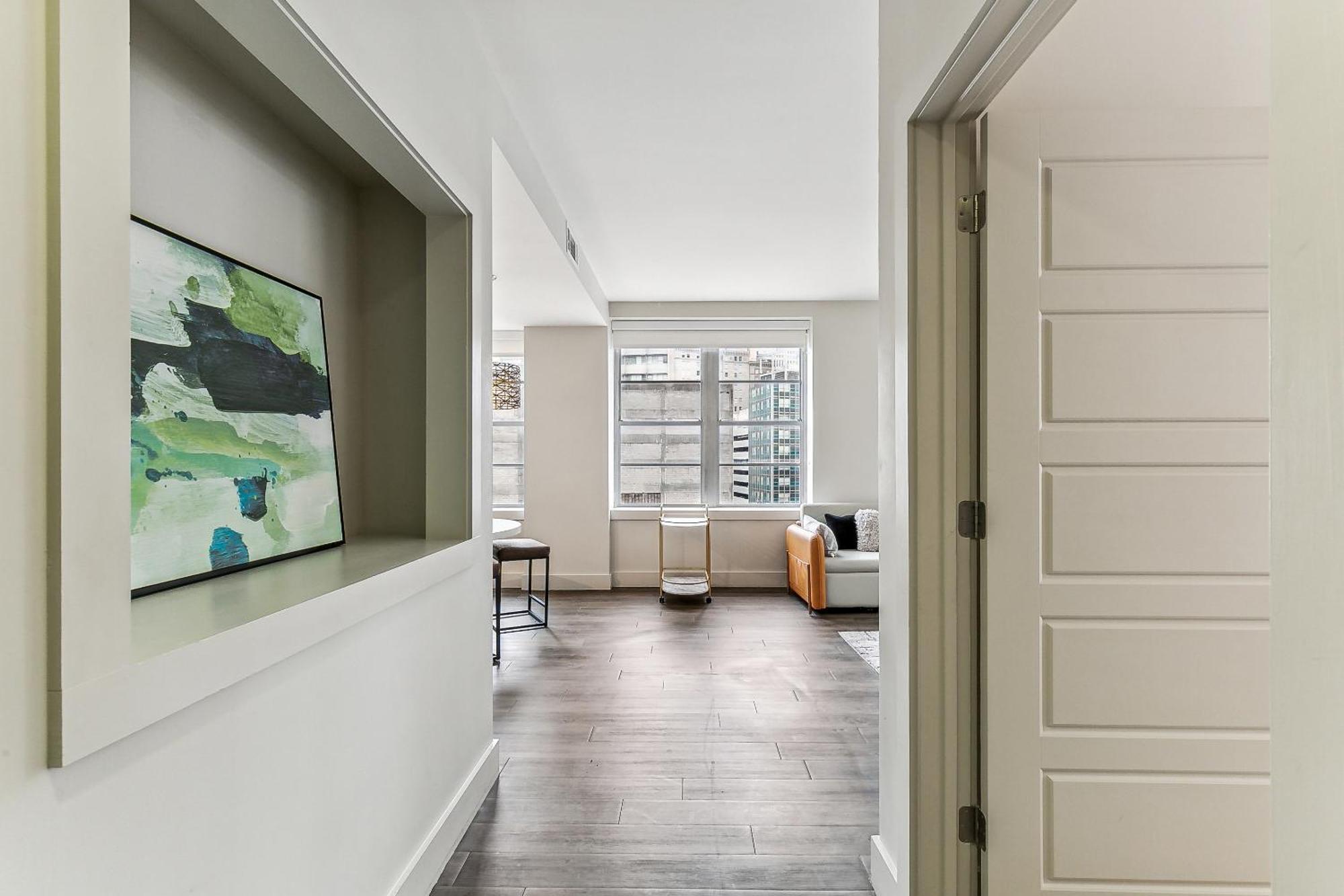 Upscale Condos And Penthouses Close To Canal And Bourbon St New Orleans Exterior photo