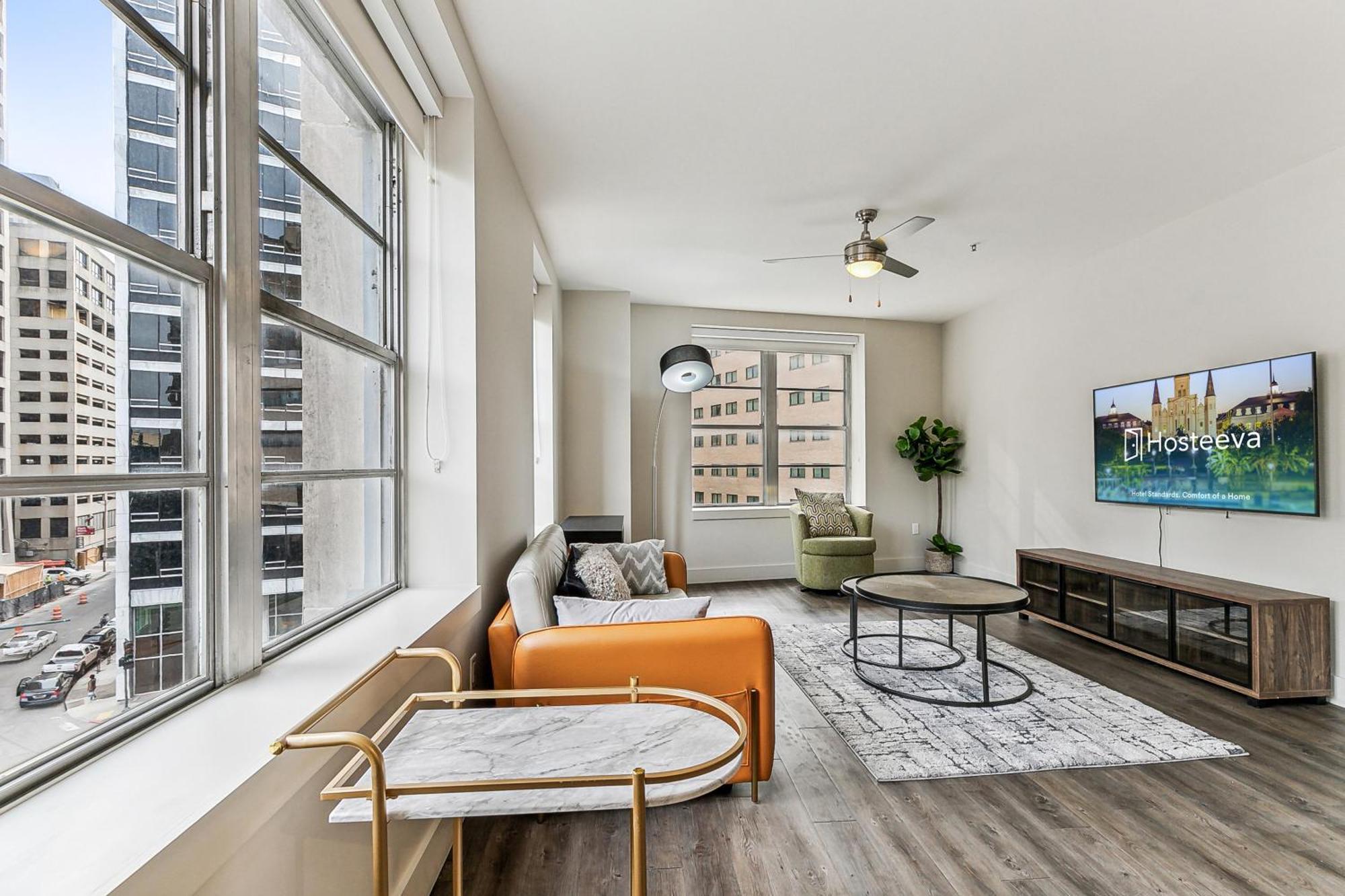 Upscale Condos And Penthouses Close To Canal And Bourbon St New Orleans Exterior photo