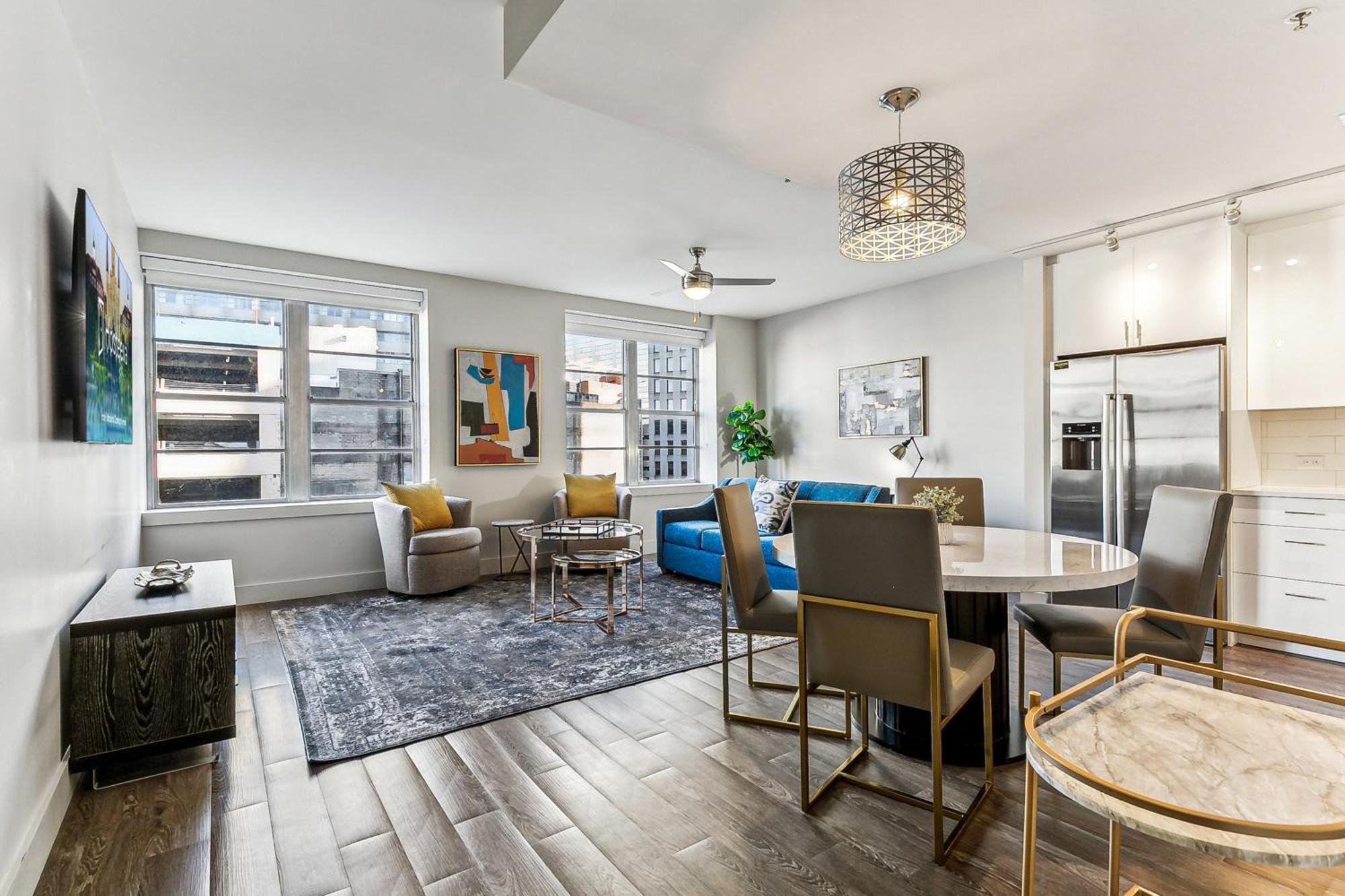 Upscale Condos And Penthouses Close To Canal And Bourbon St New Orleans Exterior photo
